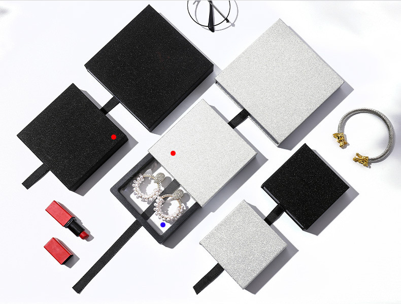 Bohemia vintage metal hollow earrings