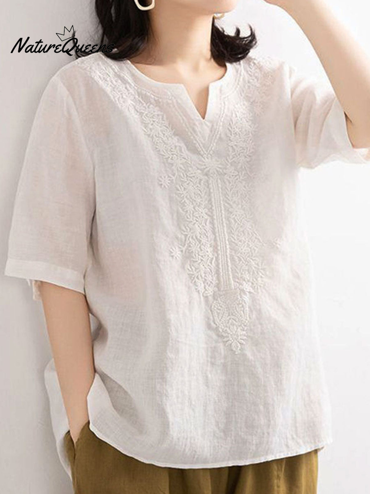 Women's Embroidered Loose V-neck T-shirt