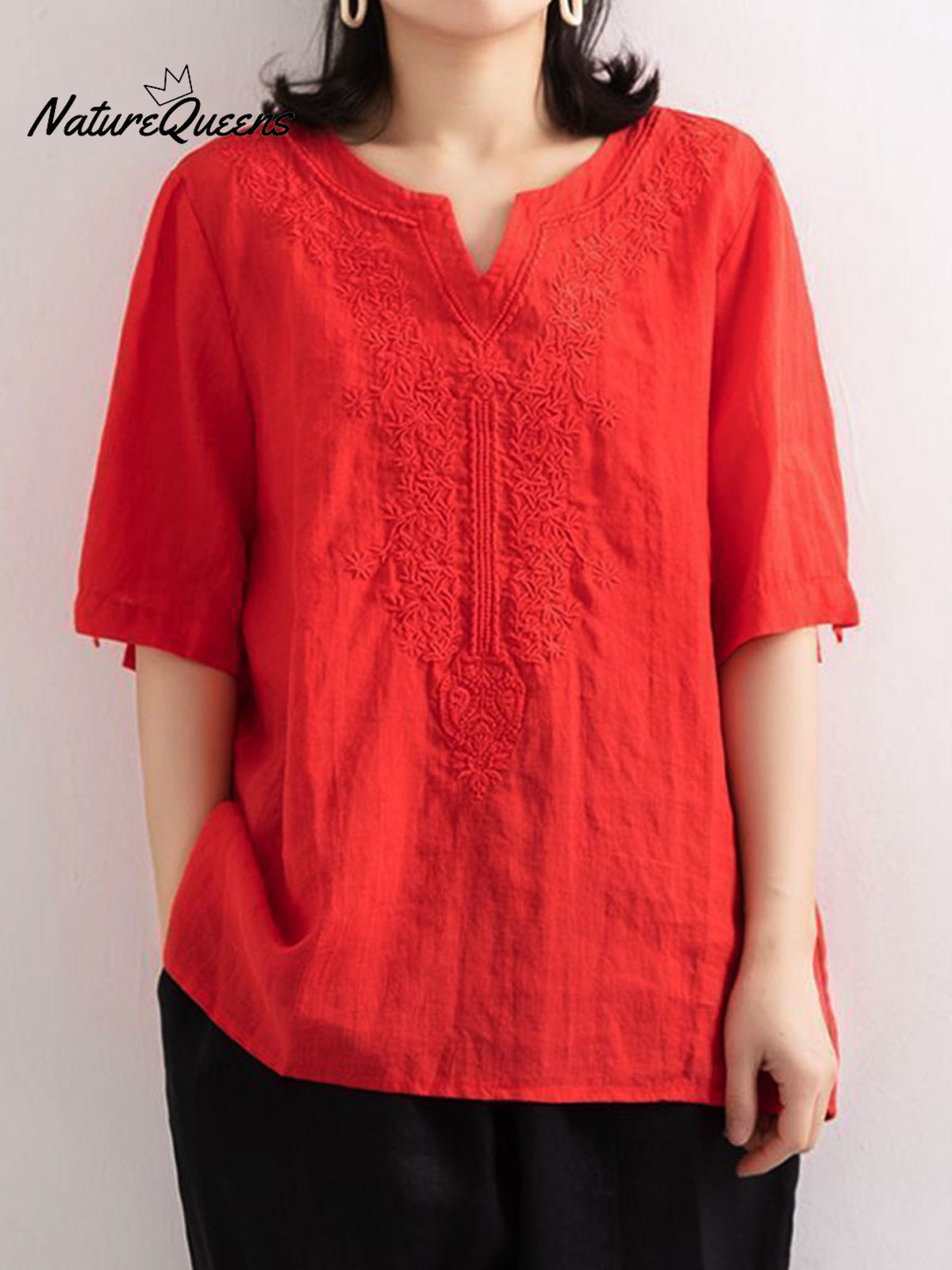 Women's Embroidered Loose V-neck T-shirt