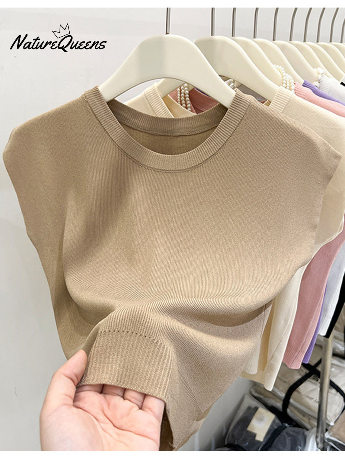 Women's Casual Slim Fit Round Neck Sleeveless Top