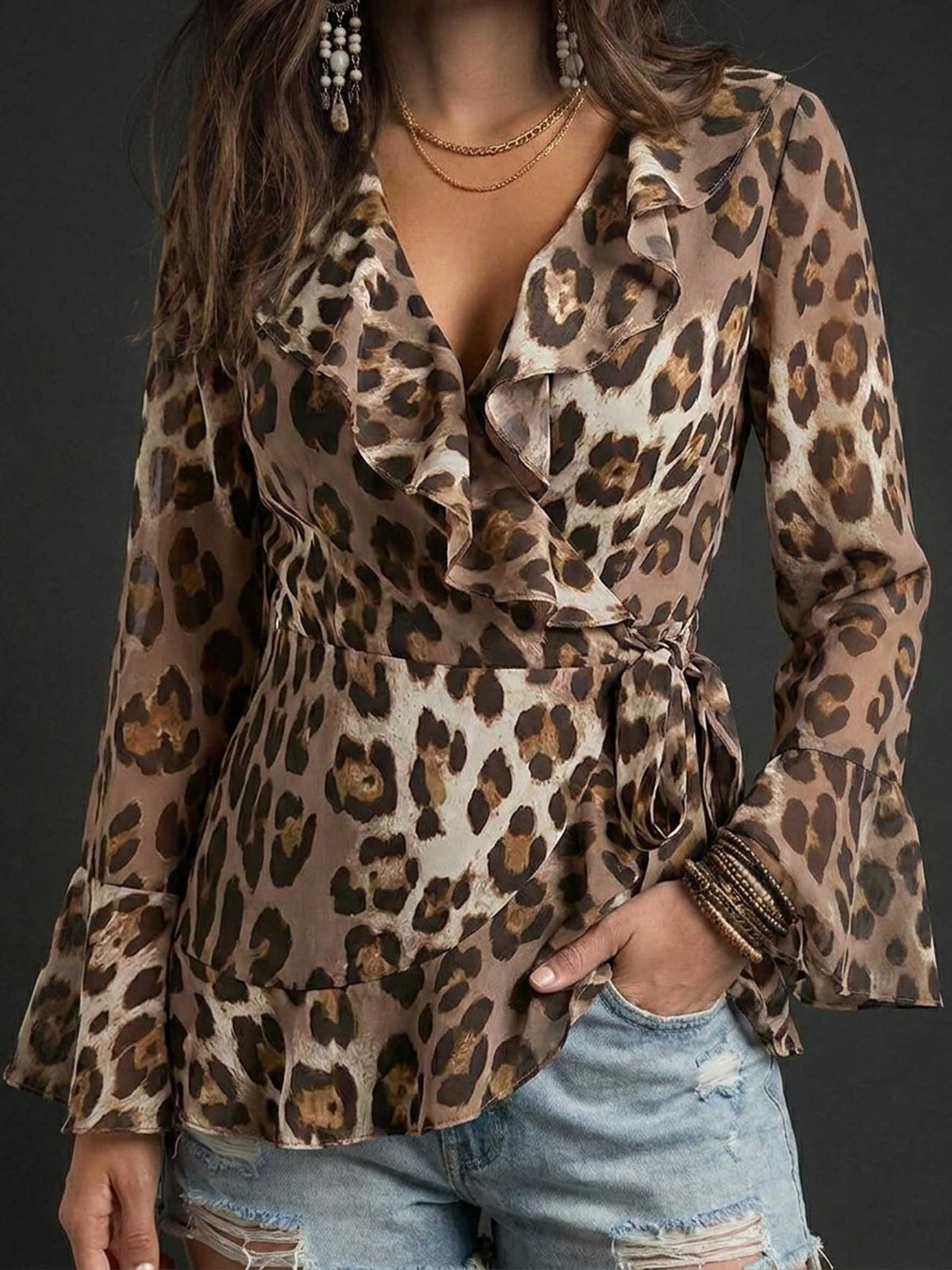 Camisa informal de gasa con volantes y estampado de leopardo vintage