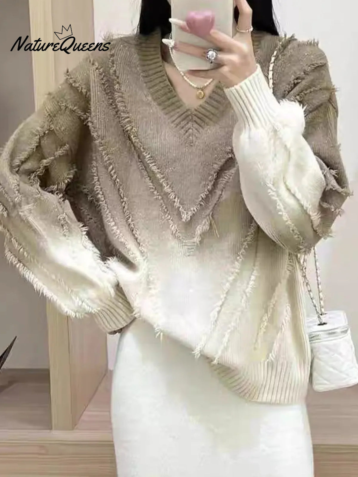 Women's Fashion Gradient V-neck Tassel Sweater