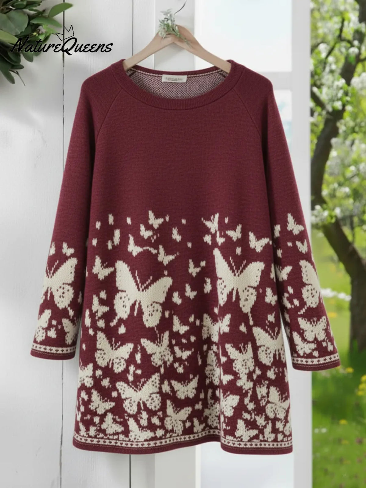 Butterfly Valley Crew Neck Loose-fitting Sweatshirt