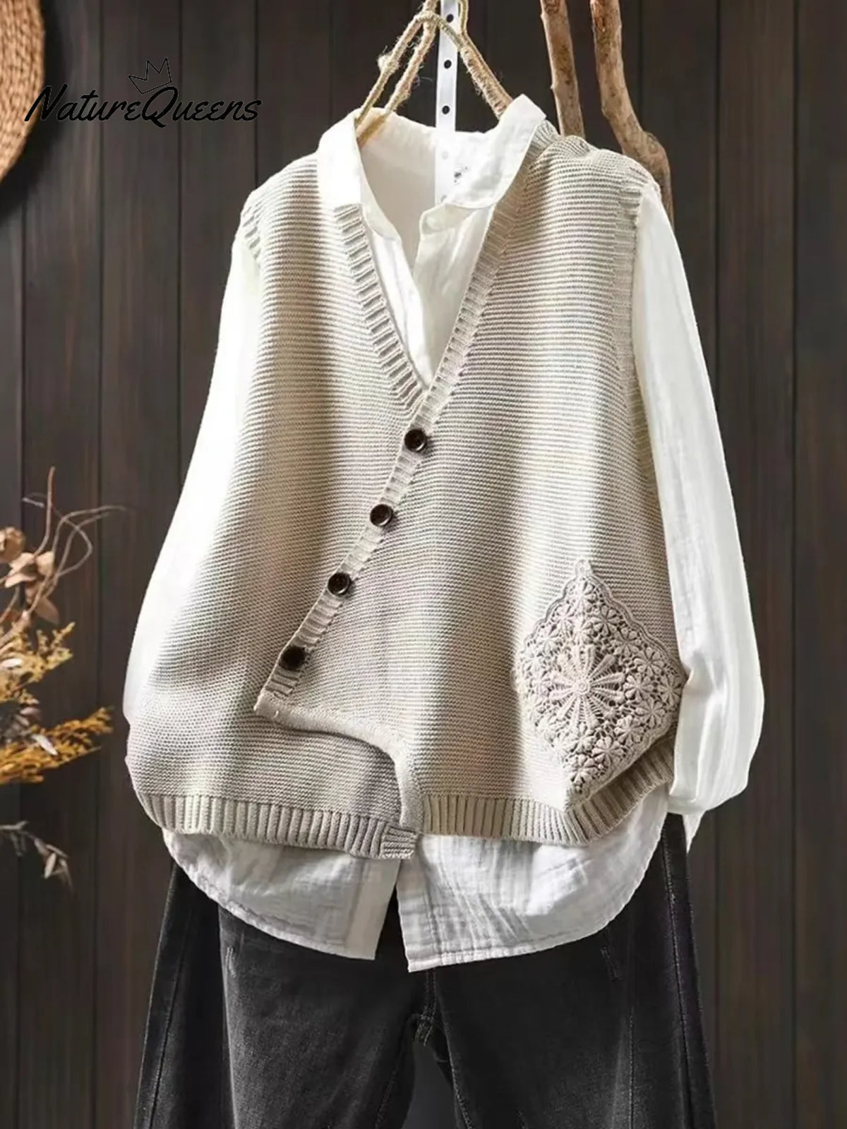 Women's Solid Color V-neck Sleeveless Loose-fitting Knitted Cardigan Vest