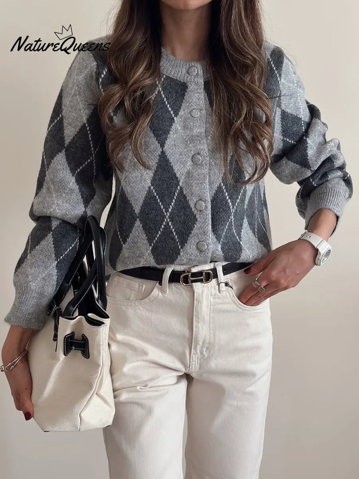 Women's Classic Diamond Pattern Cardigan