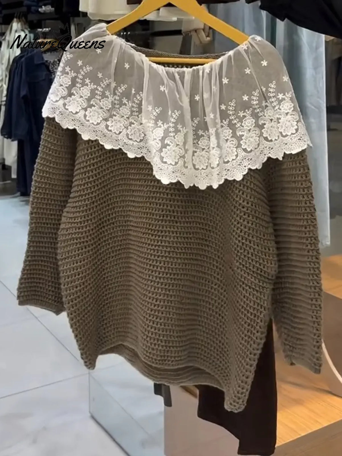 Women's Solid Color Round Neck Long Sleeve Lace-trimmed Casual Loose Knit Top