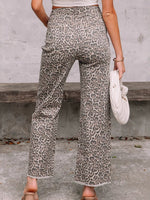 Pantalones rectos de mujer con estampado de leopardo