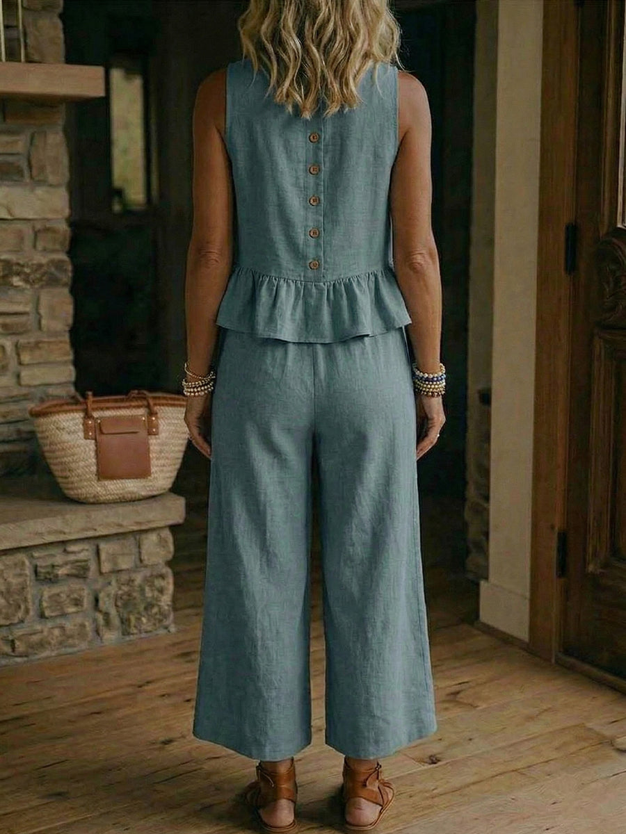 Women's Sleeveless Vest And Cropped Pants Set