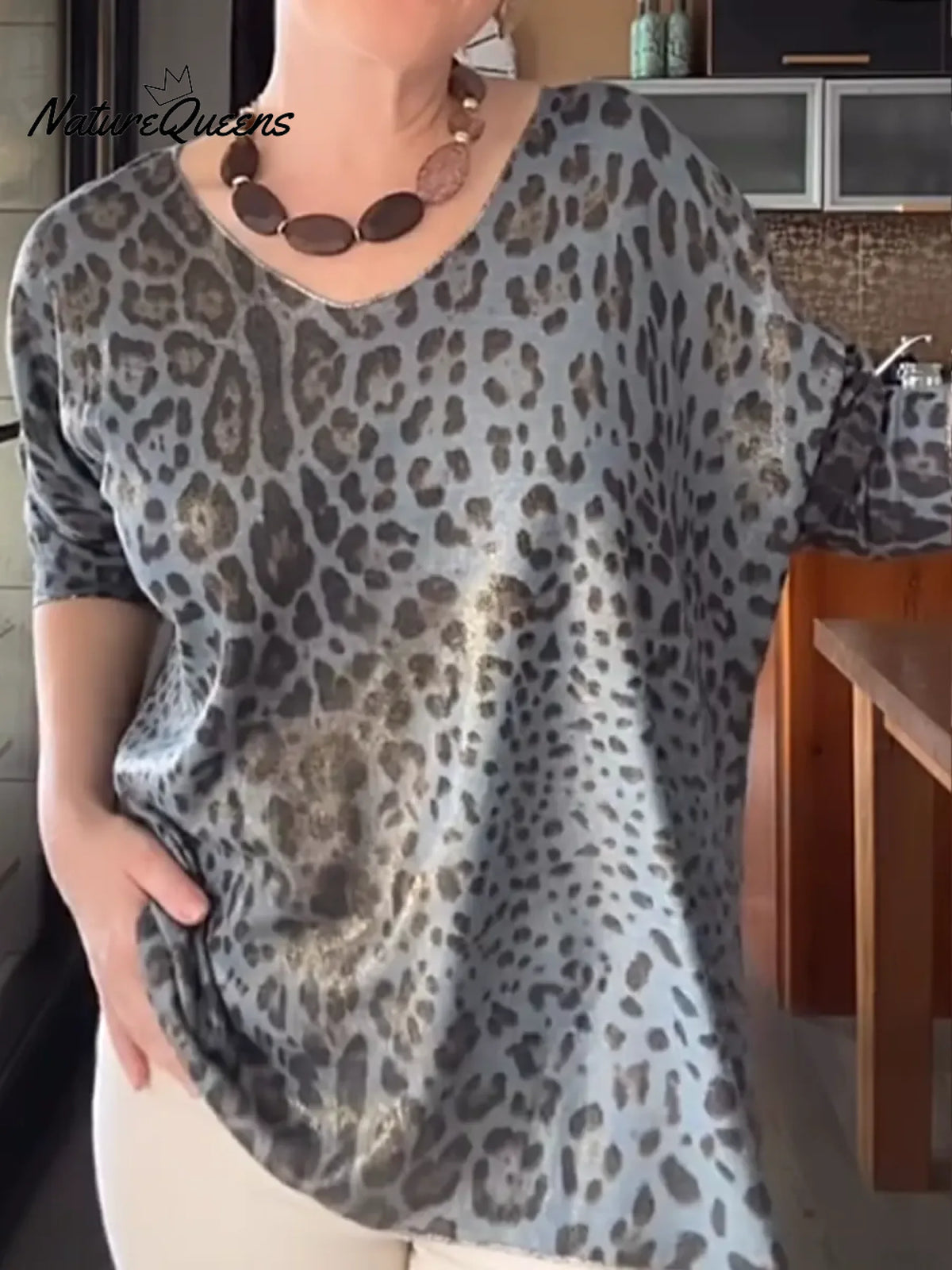 Women's Classic Leopard Print Simple Stretch Cotton Top