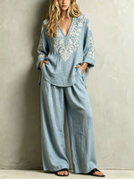 Conjunto de algodón y lino azul claro de estilo étnico para mujer.