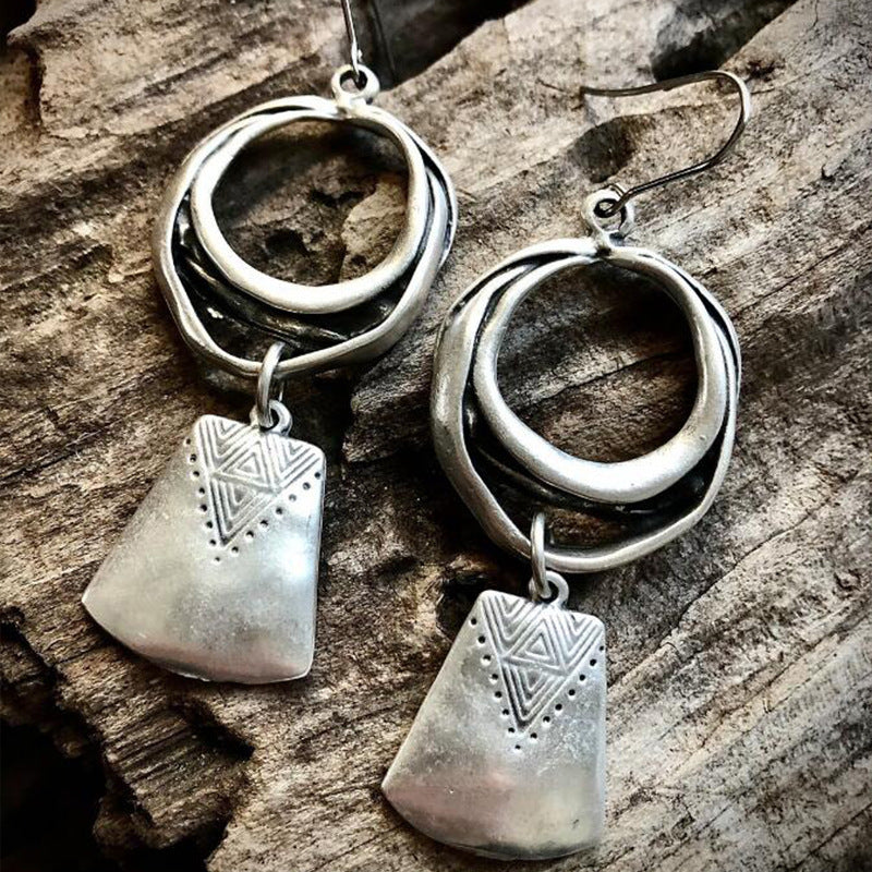 Bohemia vintage metal hollow earrings