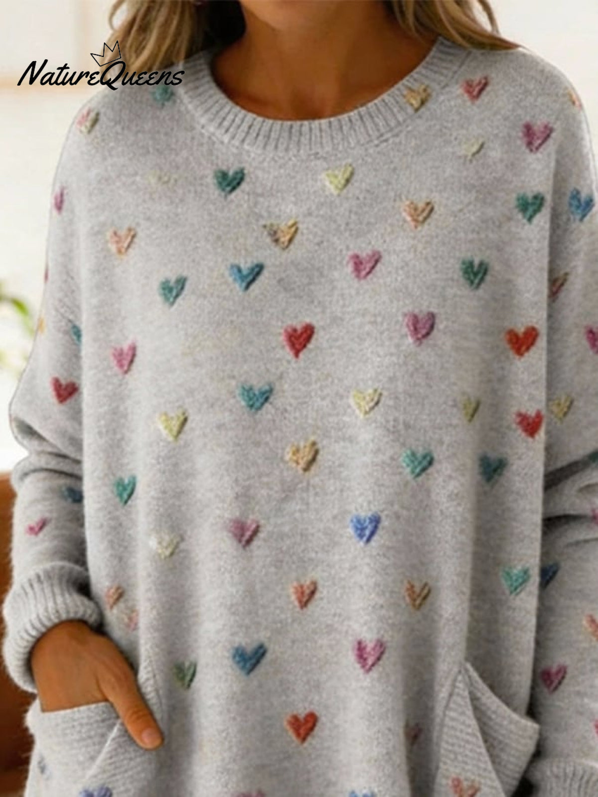 Women'S Casual Round-Neck Top With Heart Pattern
