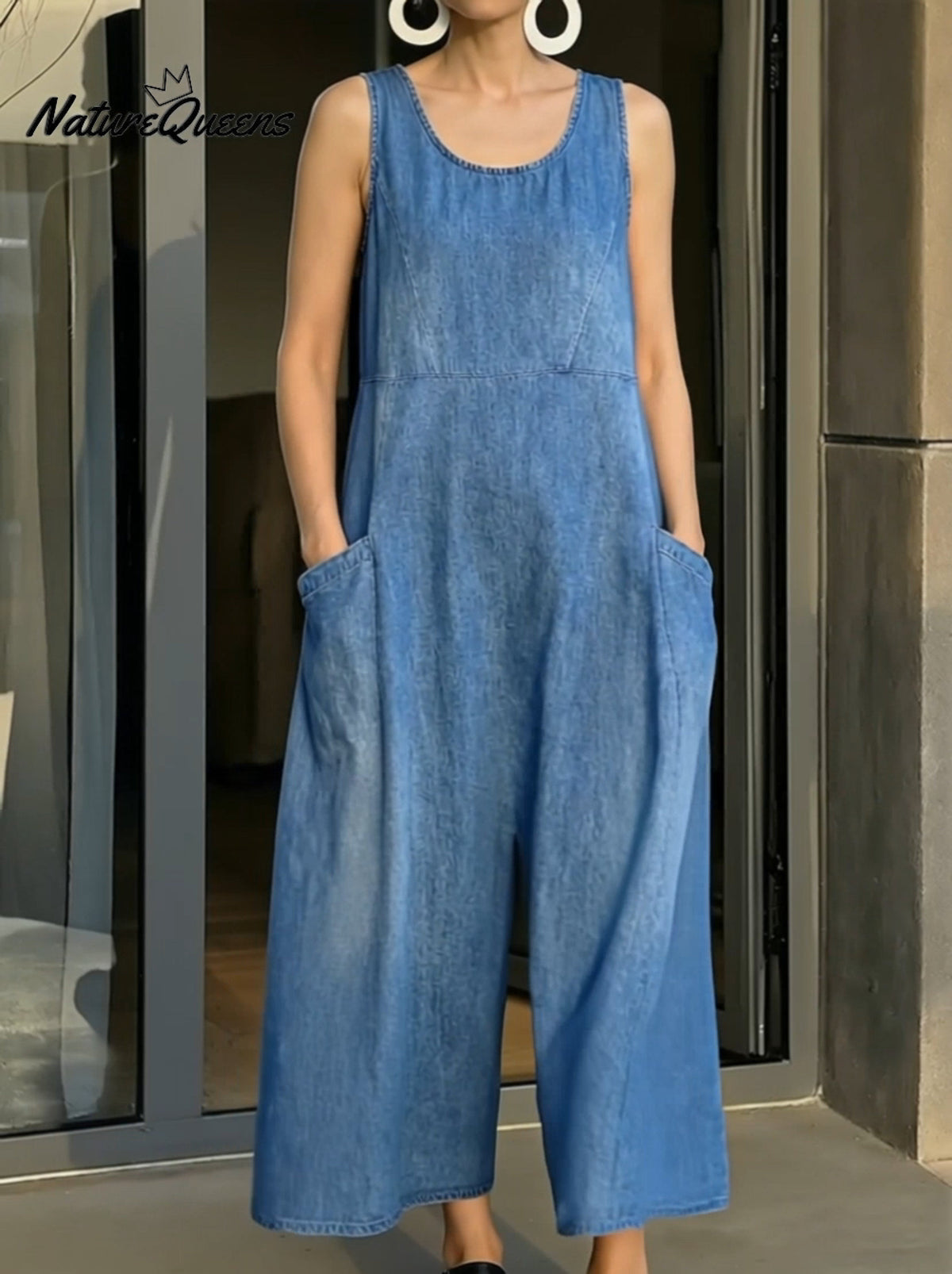 Women's sleeveless jumpsuit