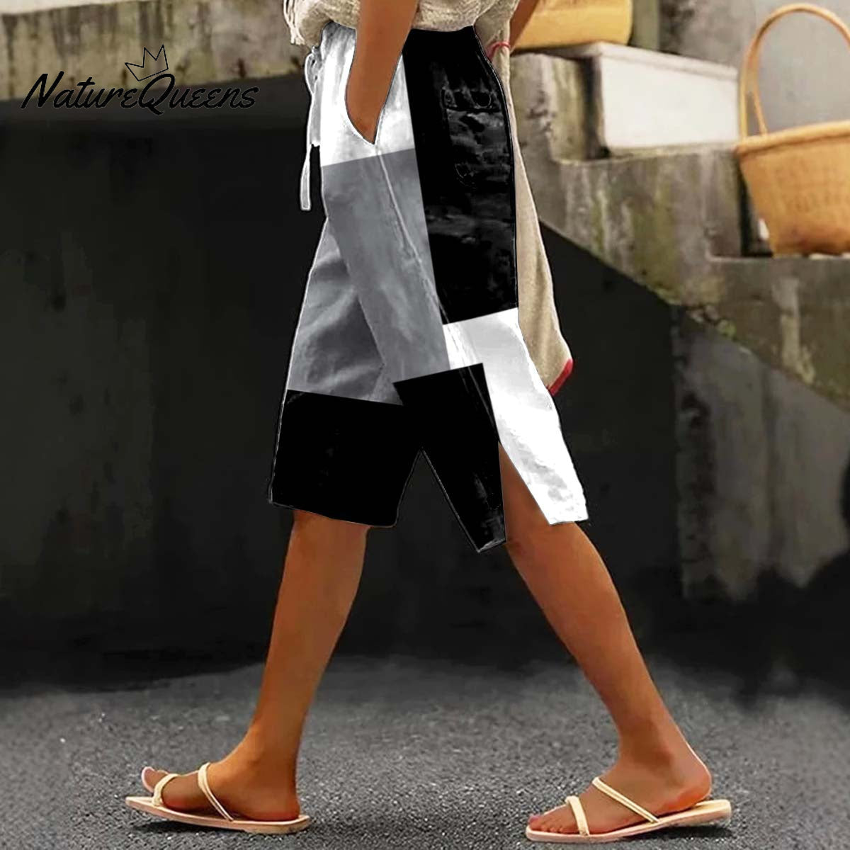 Women's Geometric Pattern Art Printed Cotton And Linen Casual Pants