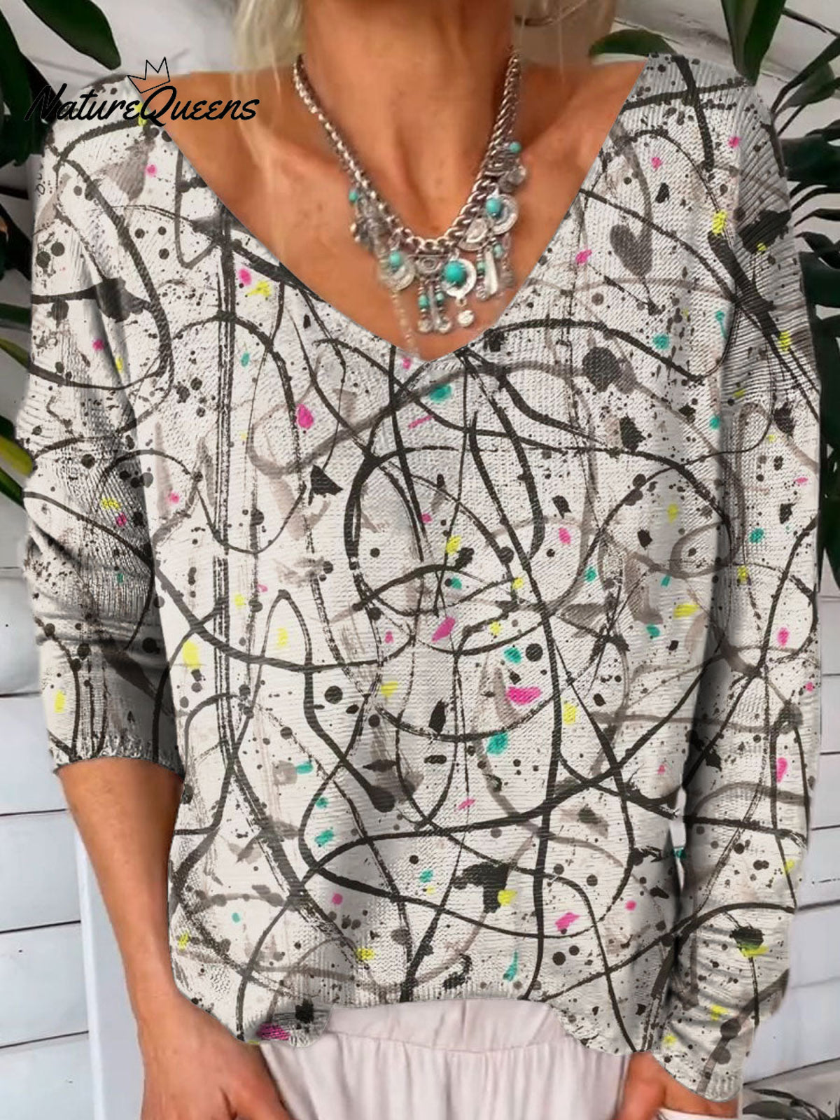 Graffiti Art Print V-neck Pullover Knit Top