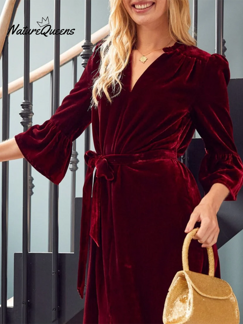 Women's Elegant V-neck Velvet Strap Midi Dress