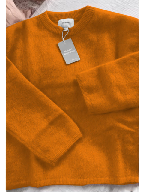 Women's Wool and Mohair Crew Neck Pullover Sweater