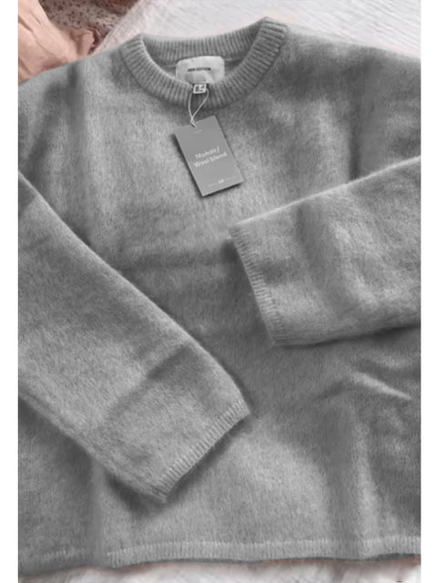 Women's Wool and Mohair Crew Neck Pullover Sweater