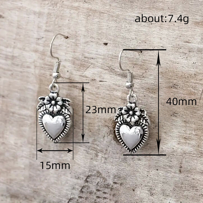 Retro Heart-shaped Flower Earrings
