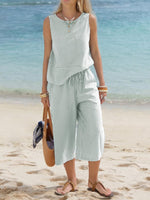 Women'S Round-Neck Striped Sleeveless Top And Capri Pants Two-Piece Set