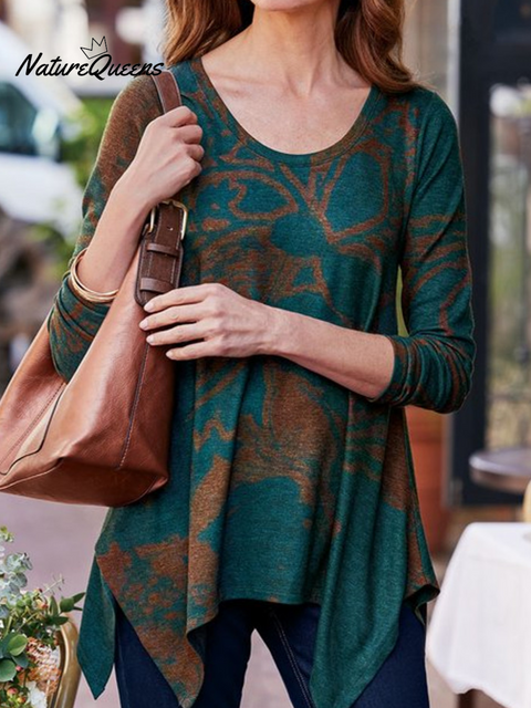 Elegant and Soft Art Print Irregular Hem Round Neck Knit Top
