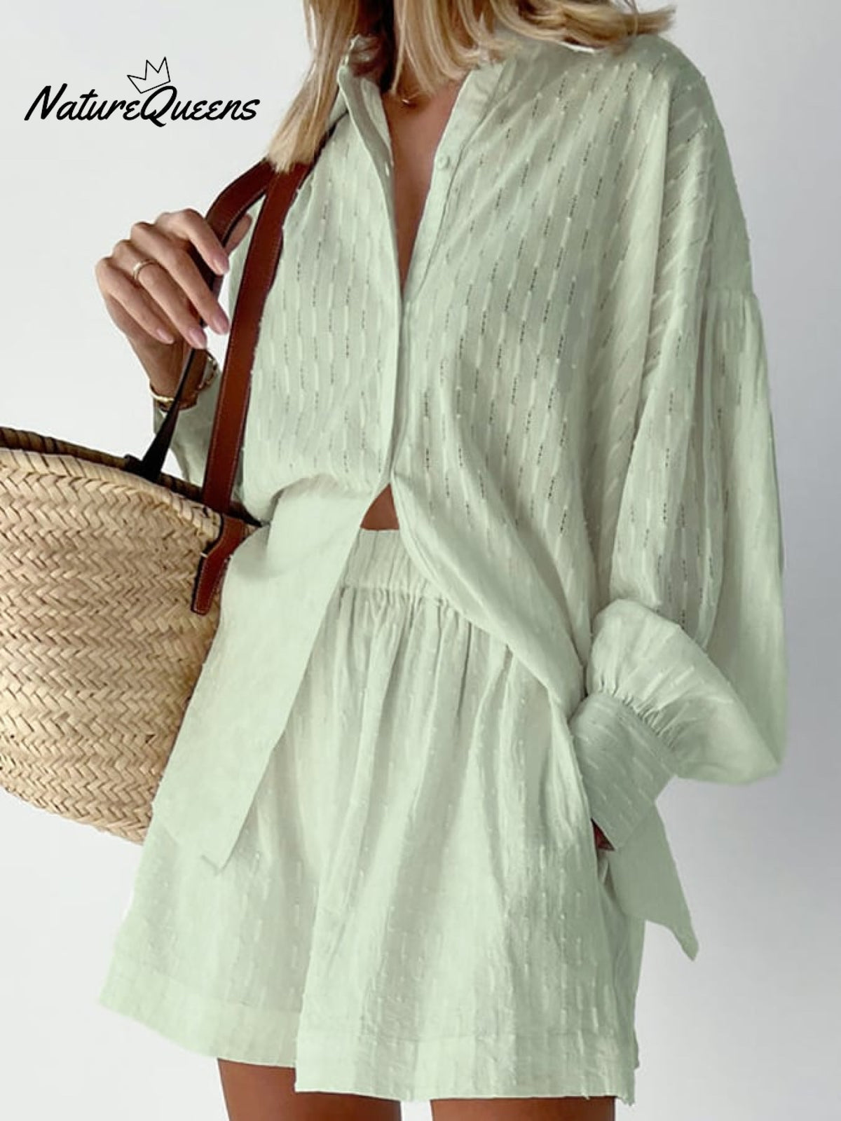 Women's European And American Shirts With Flowers Bubble Sleeve Temperament, Shorts, Shorts, Commute Design Sense