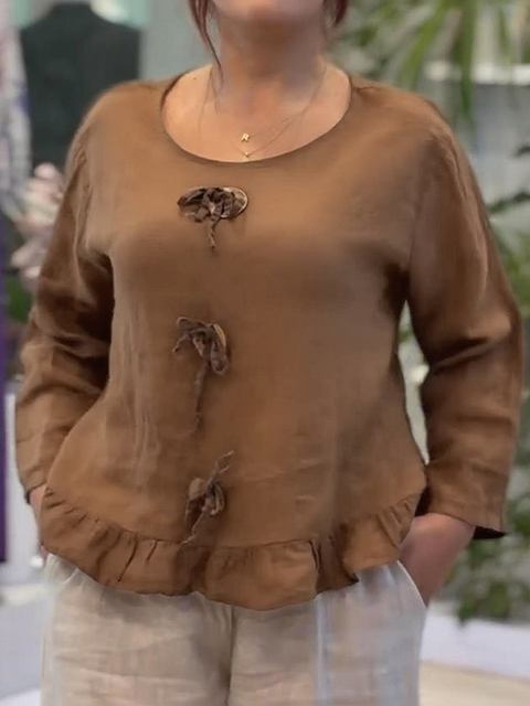 Button-decorated Ruffled Cotton and Linen Top