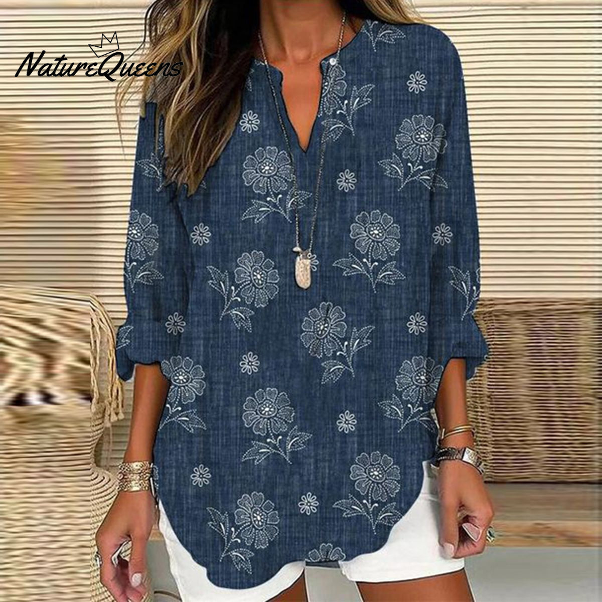 Distinctive Floral Print V - Neck Navy Top / S