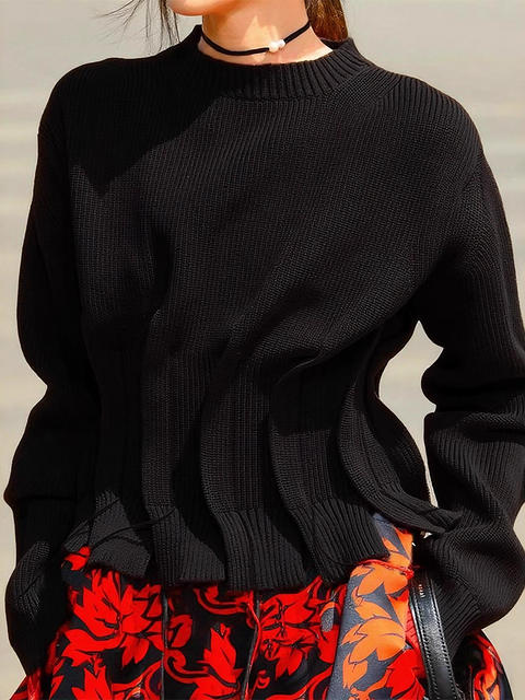 Wide Pleated Fringe Crew Neck Sweater
