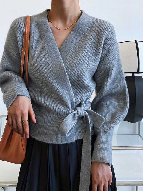 Women's Solid Color V-Neck Long Sleeve Casual Lace-Up Loose Sweater