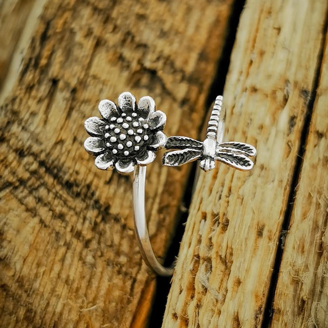 Retro Sunflower Little Dragonfly Opening Ring
