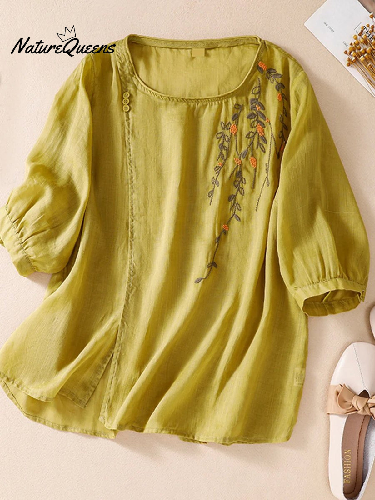 Women's Heavy Industry Embroidered Thin Cotton and Linen Crew Neck T-shirt