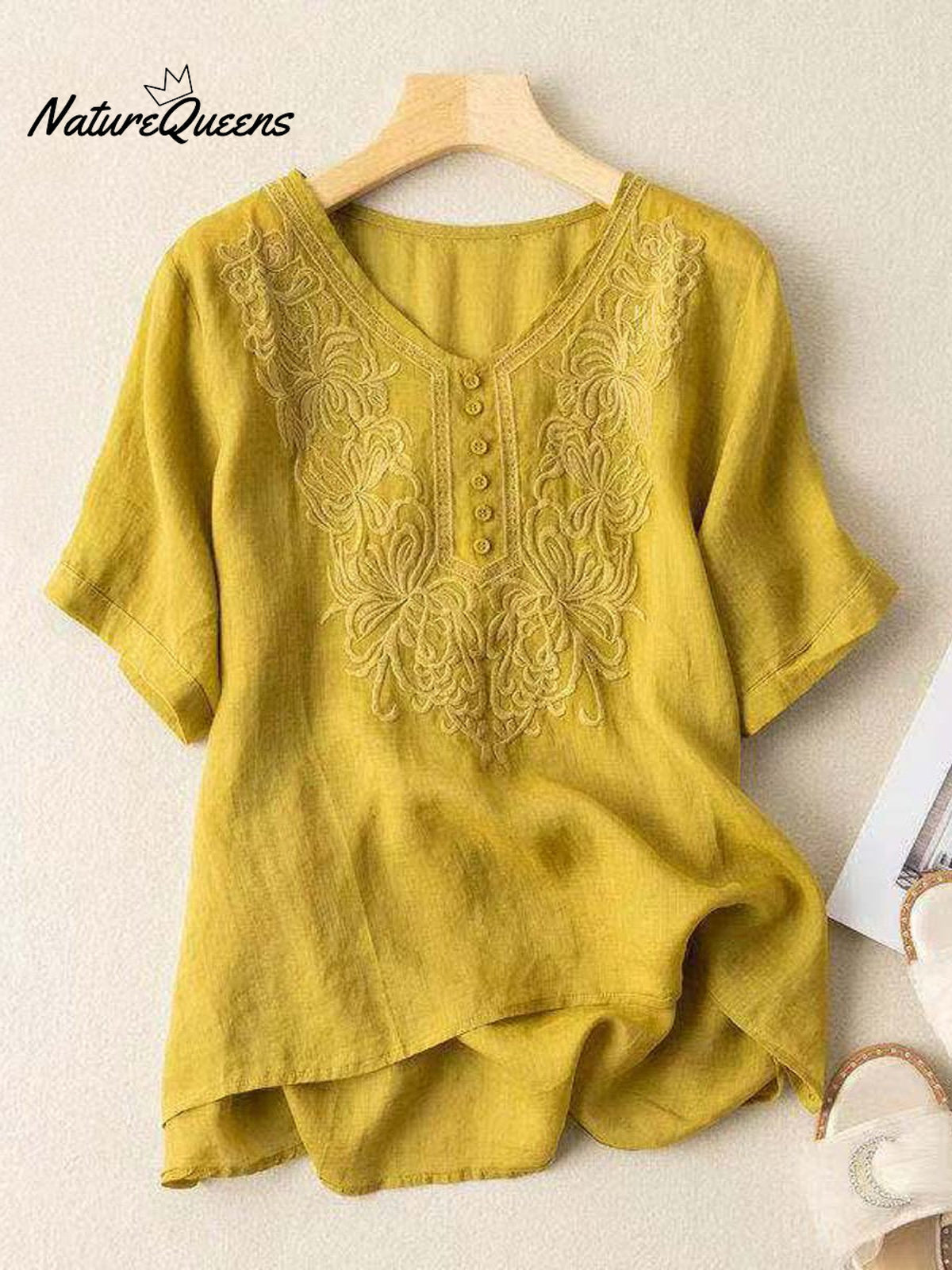 Women's Cotton And Linen Short Sleeve Embroidery Blouse