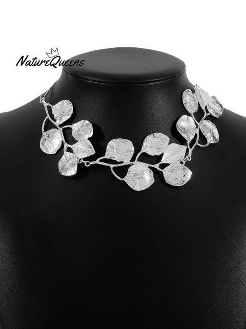 Retro Leaves Necklace / Silver