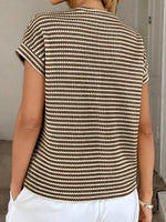 Women's Round Neck Pullover Two-tone Knit Short-sleeved Top