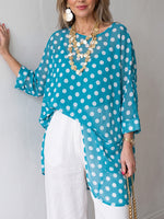 Blusa de gasa favorecedora con lunares