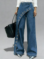 Casual And Stylish Jeans With Metal Buckles.
