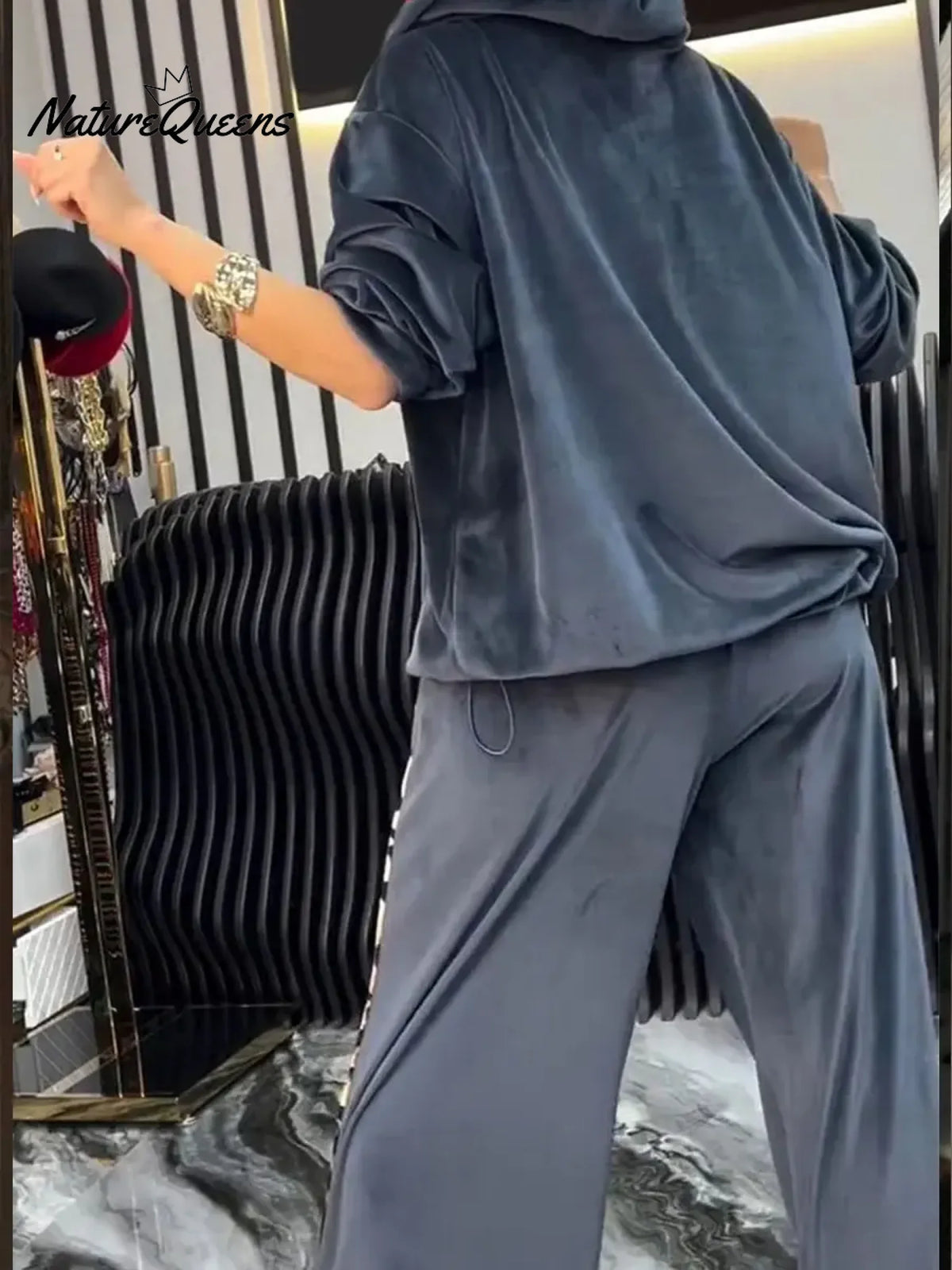 Women's Velvet Hooded Sweatshirt And Pants Two-piece Set