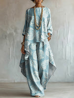 A Two-piece Set Featuring A Shell Print With Retro Artistic Lines.
