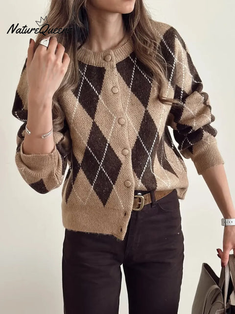 Women's Classic Diamond Pattern Cardigan