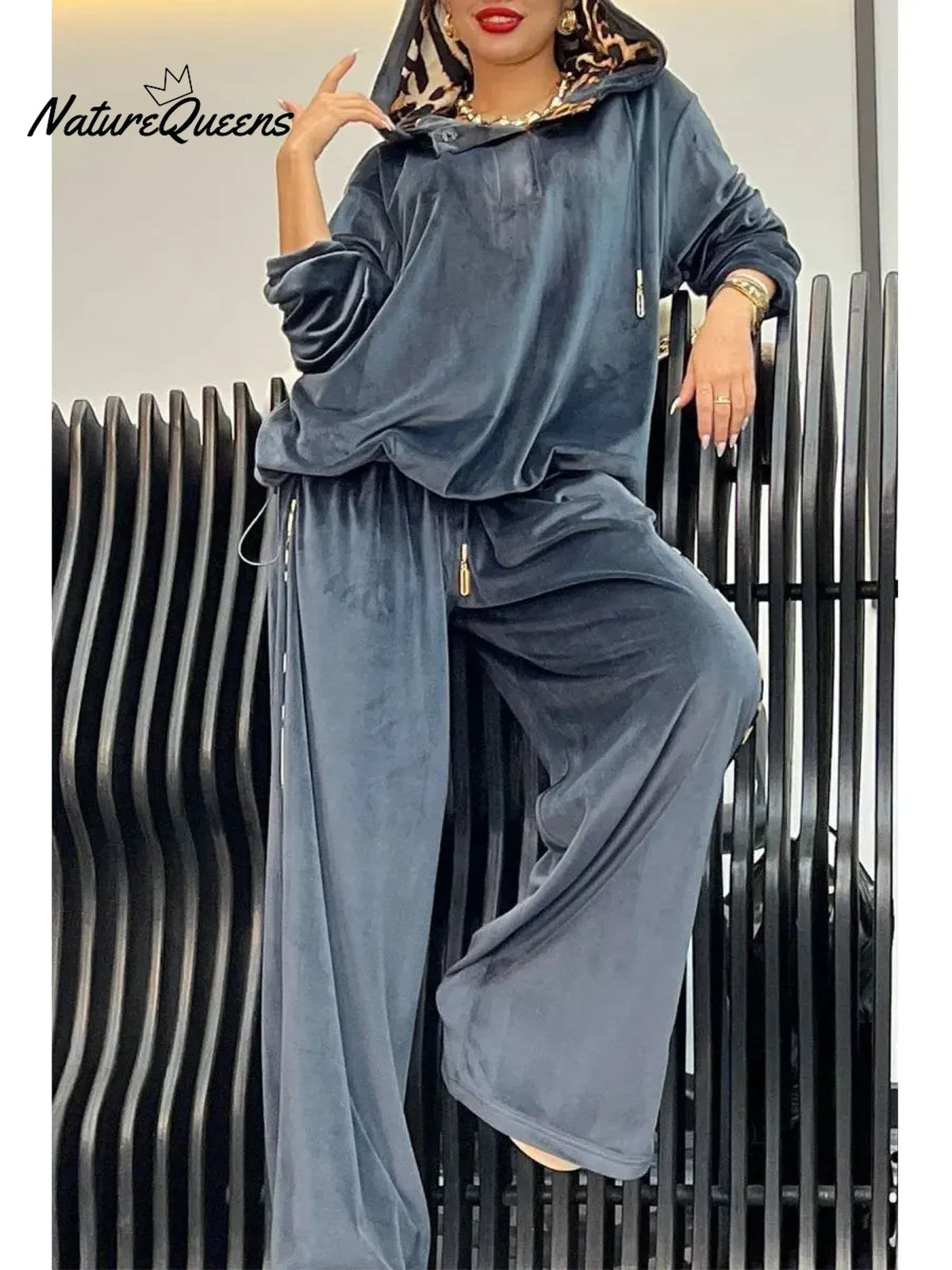 Women's Velvet Hooded Sweatshirt And Pants Two-piece Set