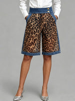 Pantalones cortos de mujer de talle alto, estampado de leopardo, corte holgado, con paneles vaqueros y pernera ancha.