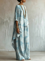A Two-piece Set Featuring A Shell Print With Retro Artistic Lines.