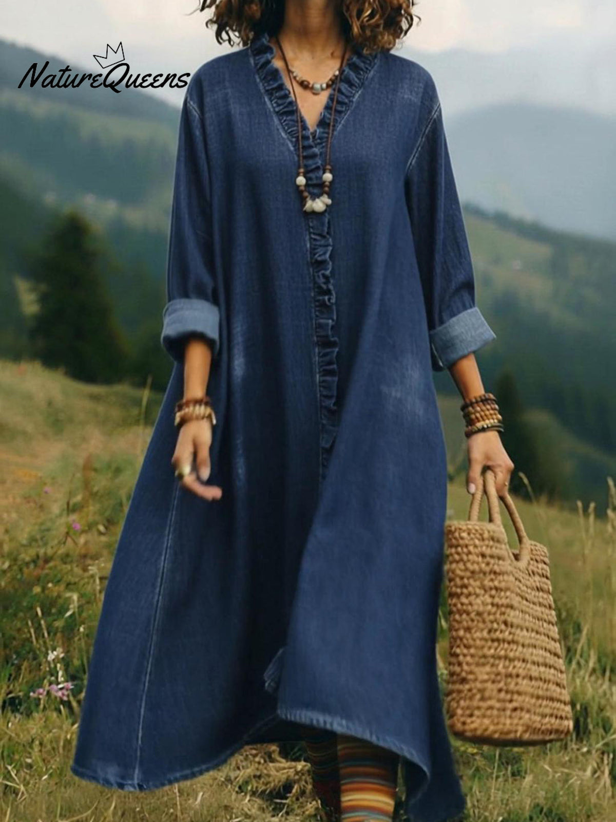 Casual Lace-trimmed V-neck Washed Denim Dress