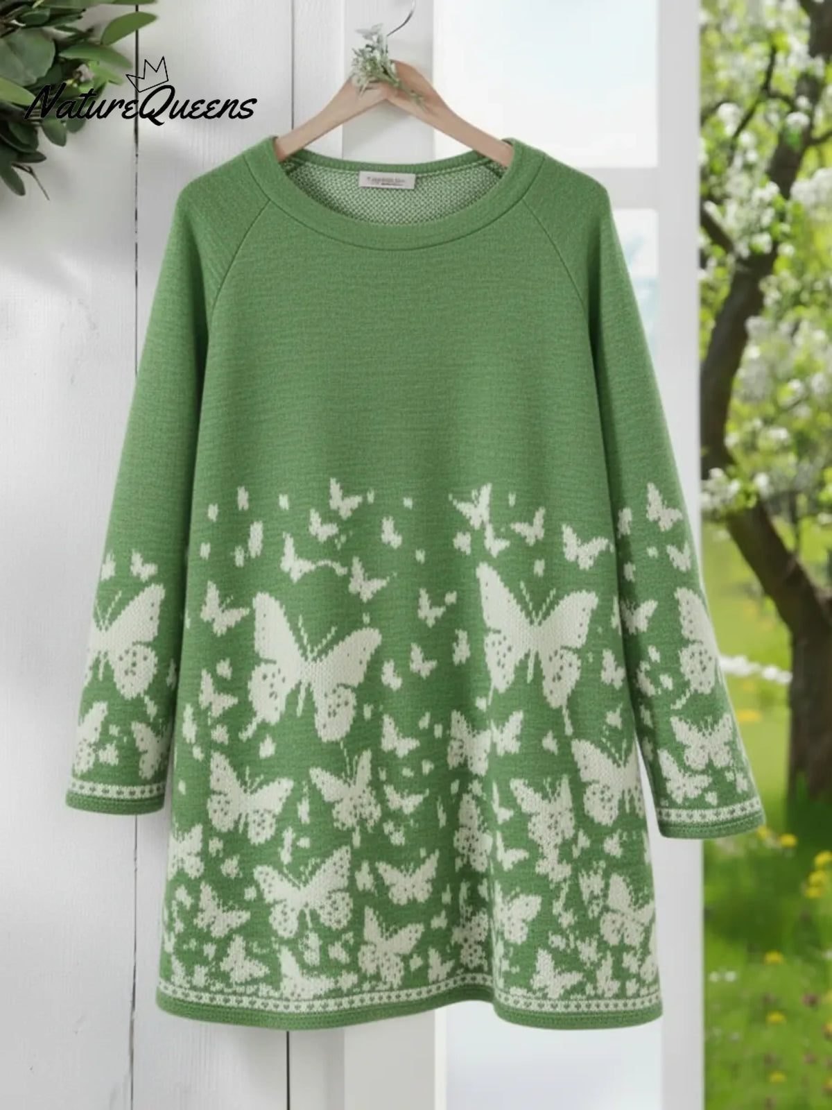 Butterfly Valley Crew Neck Loose-fitting Sweatshirt