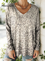 Women's Spotted Pattern Art Print V-neck Casual Cotton T-shirt