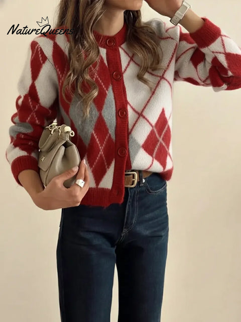 Women's Classic Diamond Pattern Cardigan