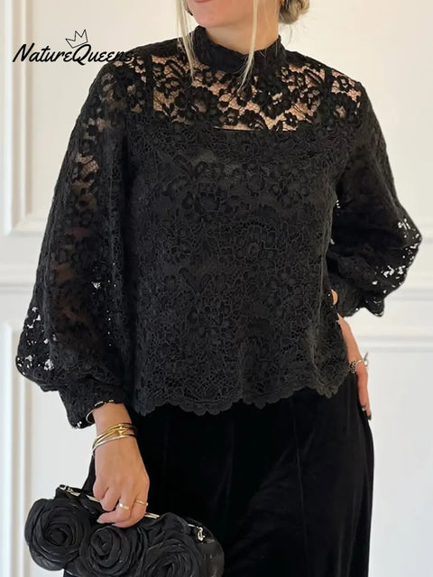 Women's Elegant Lace Long-sleeved Top