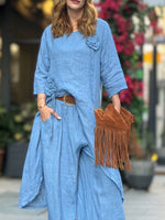 Conjunto informal de dos piezas de top largo y pantalón de lino y algodón.